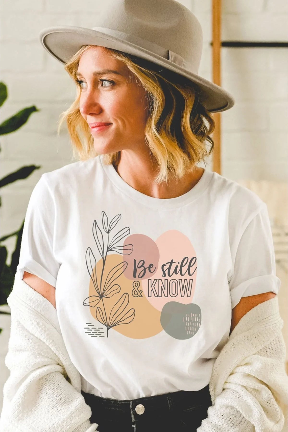 Be Still & Know Graphic Tee - Light Cream